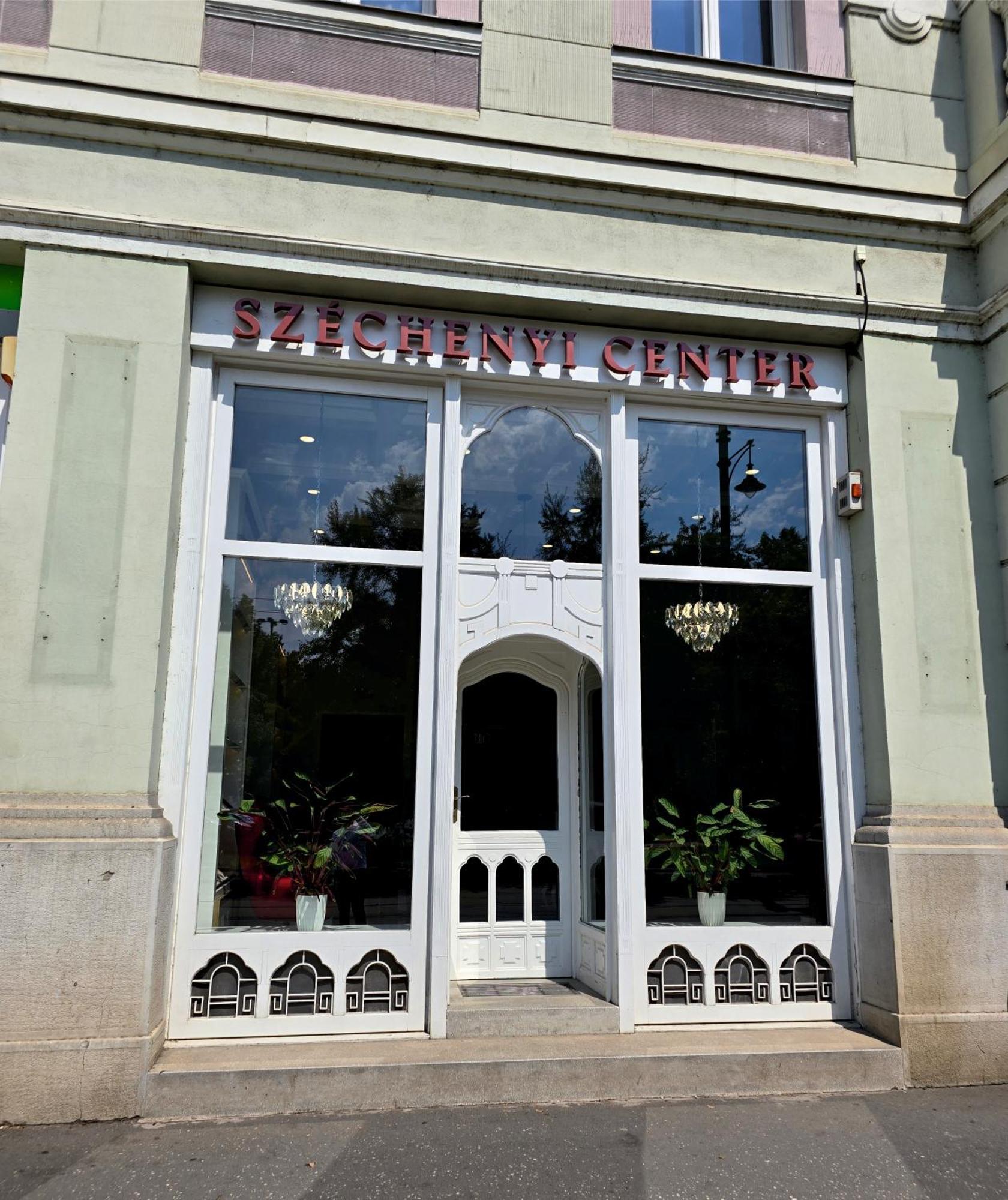Szechenyi Center Aparthotel Szeged Exteriör bild